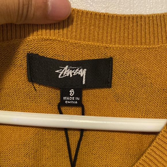 STUSSY VEST - Picture 2 of 4